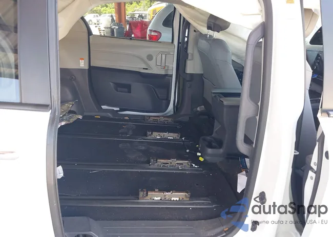 5TDYRKEC9RS191094: 42709120