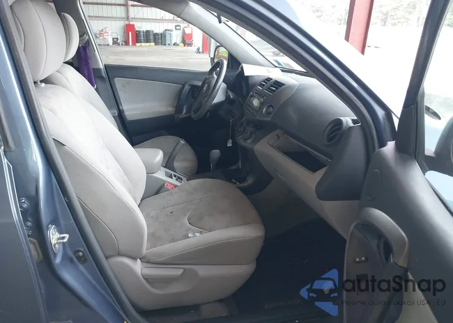 2T3BF4DV1CW244051: 42710268