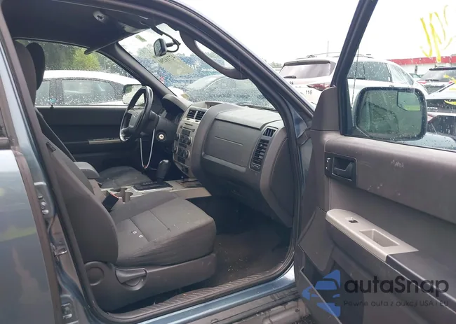 1FMCU9D78CKA21129: 42710290