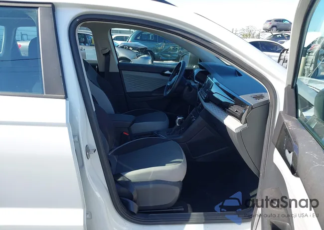 3VV5X7B22RM015958: 42710295