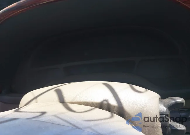 1G6KD54YX4U128077: 42710585