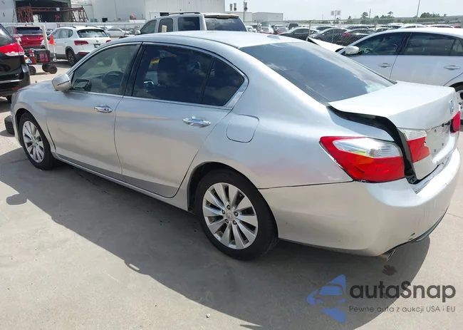 1HGCR3F82DA000603: 42710593