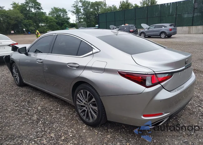 58ABZ1B11KU039805: 42710663