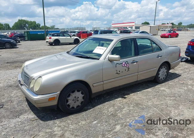 WDBJF65F3WA546814: 42710763