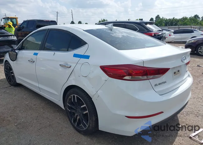 5NPD84LF5HH000558: 42710771