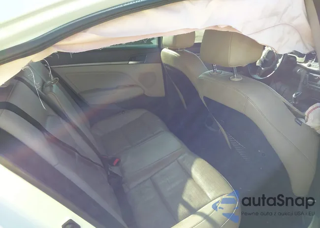 5NPD84LF5HH000558: 42710771