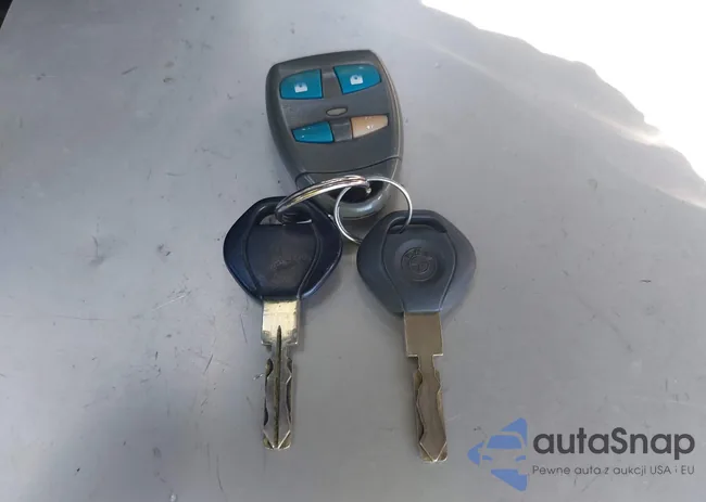 WBSCK9340YLC91518: 42710786