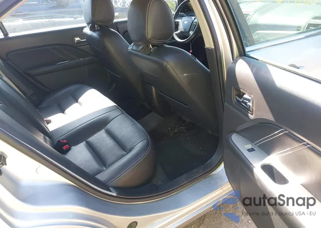 3FAHP0KC8CR331232: 42709880