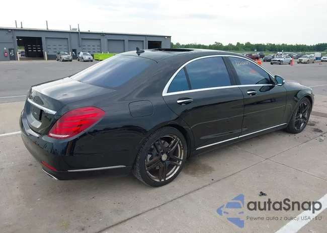 WDDUG8CB7FA195211: 42710027