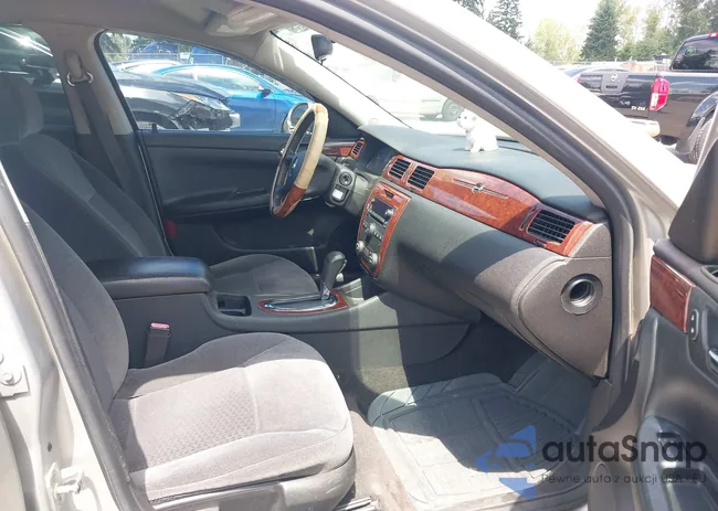 2G1WT58K669217810: 42710117