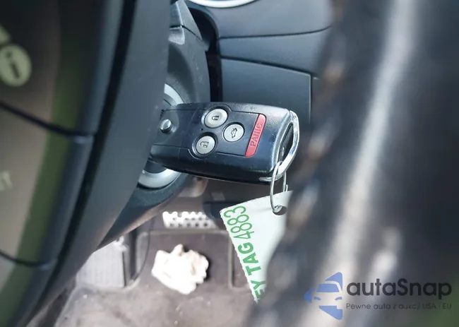 19UUA76578A024815: 42711312