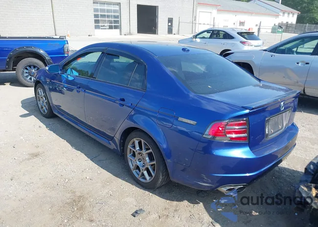 19UUA76578A024815: 42711312