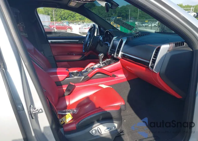 WP1AF2A28ELA31757: 42711701