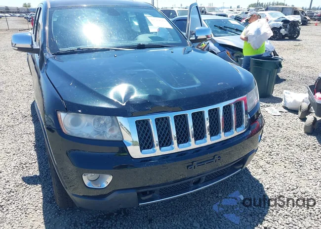 1C4RJFCT8CC274935: 42711029