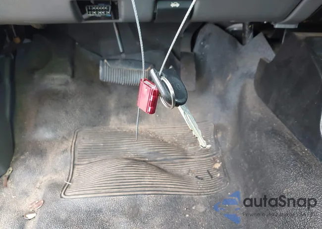 1FTYR14U58PB09875: 42712231