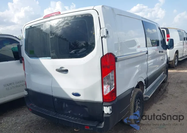 1FTYR1YM2KKB01764: 42712451