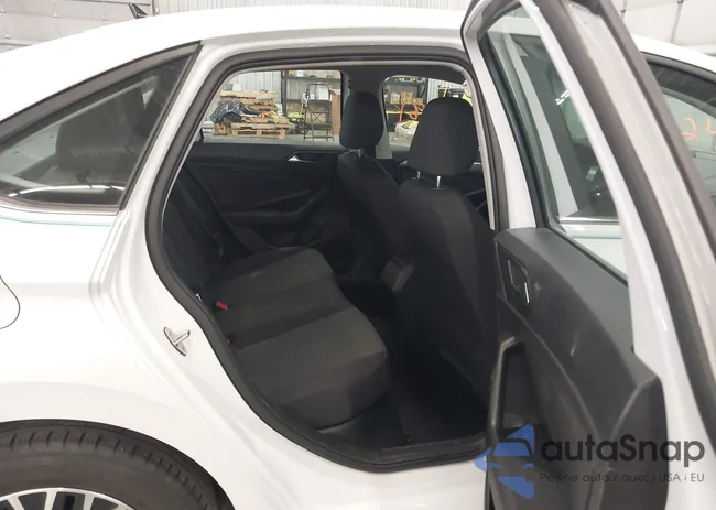 3VWC57BU1MM065494: 42712461