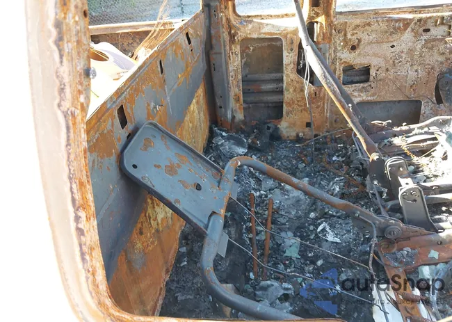 1GCCS19W018190549: 42712506