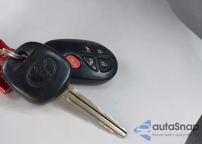 5TDKK3DC8BS102185: 42712526