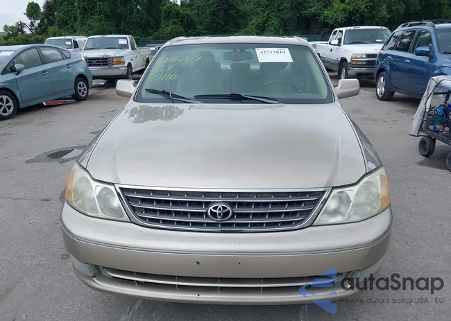 4T1BF28B83U304145: 42712819