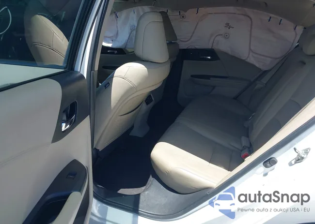 1HGCR2F8XEA019850: 42711960