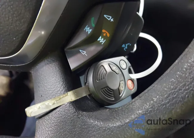 1FADP3F26DL232202: 42713387