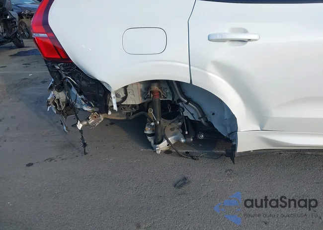 YV4L12RL5R1904224: 42713407