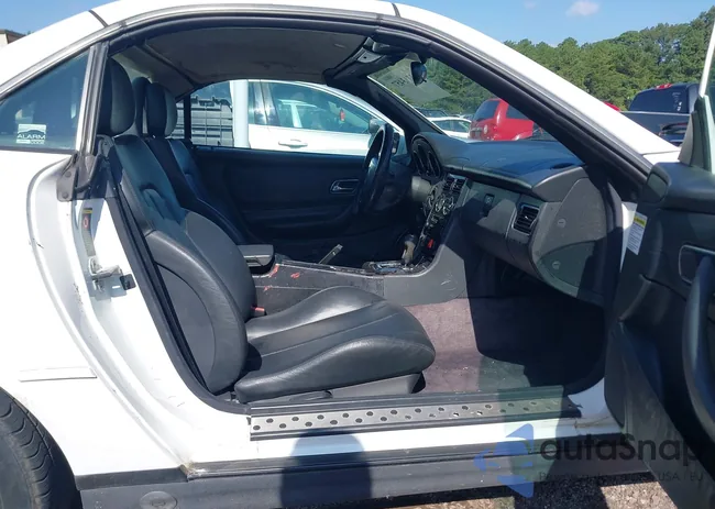 WDBKK47F7WF014535: 42713457