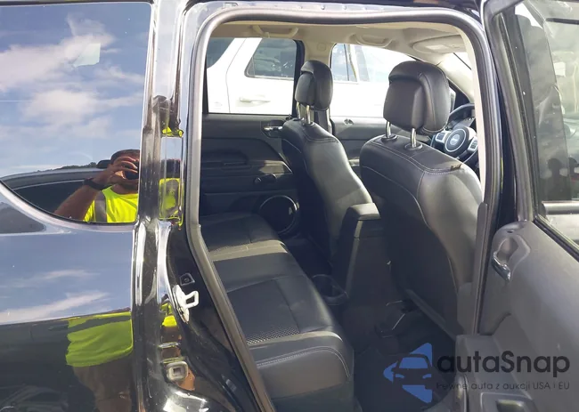 1C4NJDBB7GD587650: 42713474