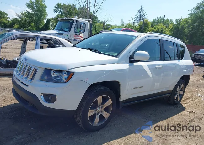 1C4NJCEB4HD199007: 42713579