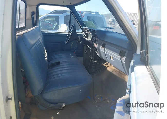 1FTHF2615FKB23867: 42713630