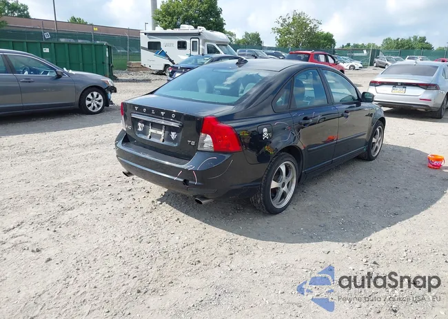 YV1672MS9B2543152: 42713673