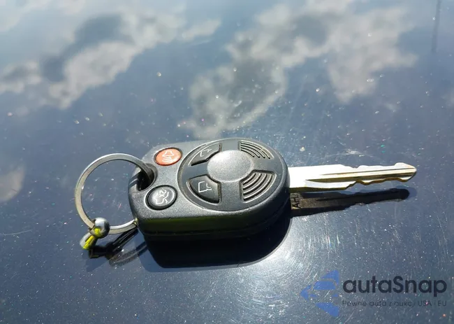 1FMCU9E71BKA76339: 42714335