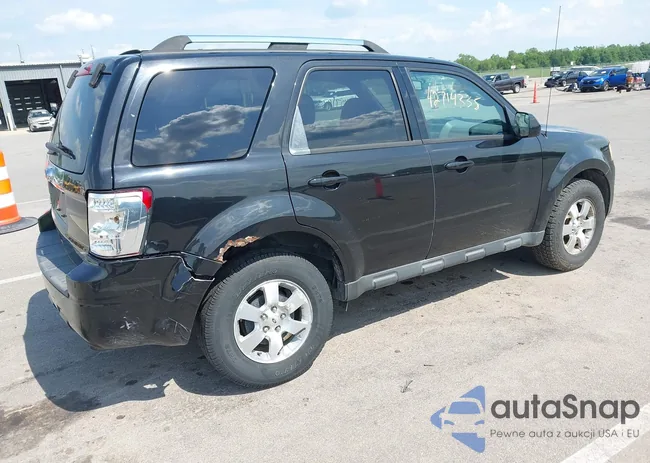 1FMCU9E71BKA76339: 42714335