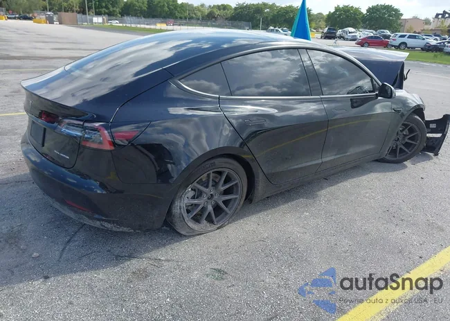 5YJ3E1EB9NF173295: 42714340