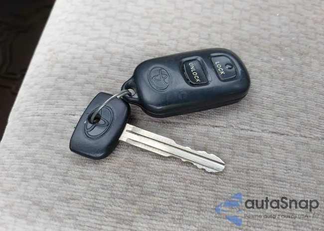 JTDBR32E542023227: 42714550