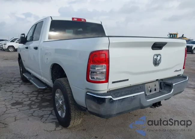 3C6UR5DL2RG303046: 42714602