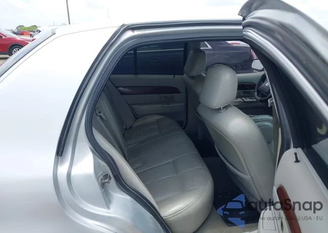 2MEFM74WX3X638833: 42713879