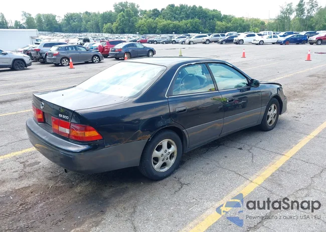 JT8BF22G3V0002456: 42713889