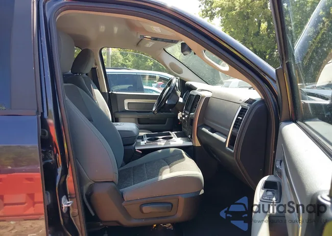 1C6RR7LT1DS608302: 42714109