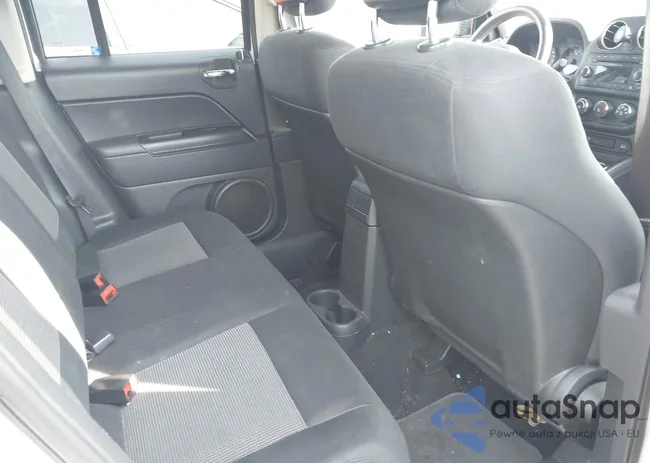 1C4NJRBB9CD593909: 42715315