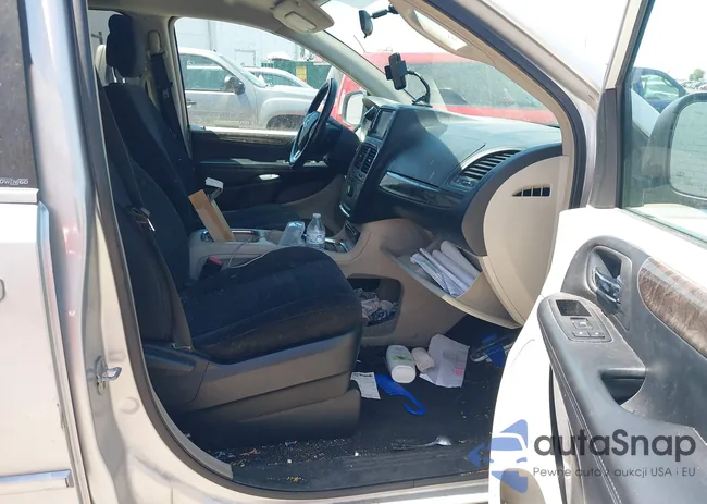 2D4RN5DG9BR649997: 42715582