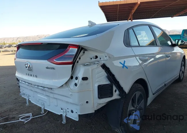 KMHC75LH0KU045695: 42715119