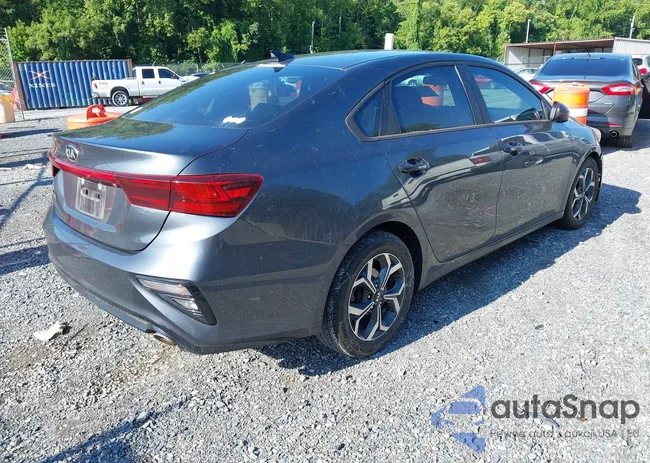 3KPF24AD9LE225770: 42716250