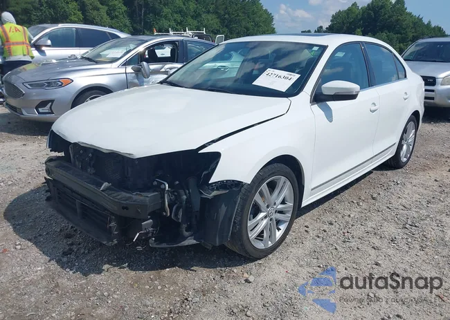 3VWL17AJ3HM415409: 42716304