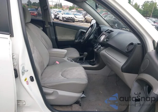 JTMJF4DV7B5039500: 42716319