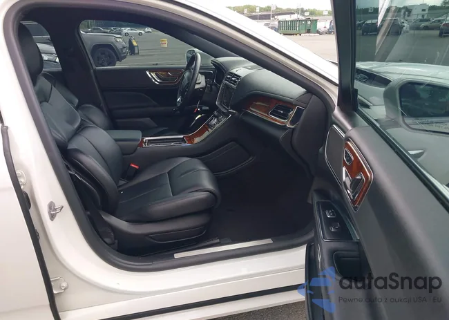 1LN6L9PK3K5612904: 42716397