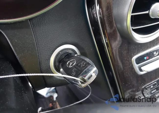 WDC0G4KB4HF140217: 42716537