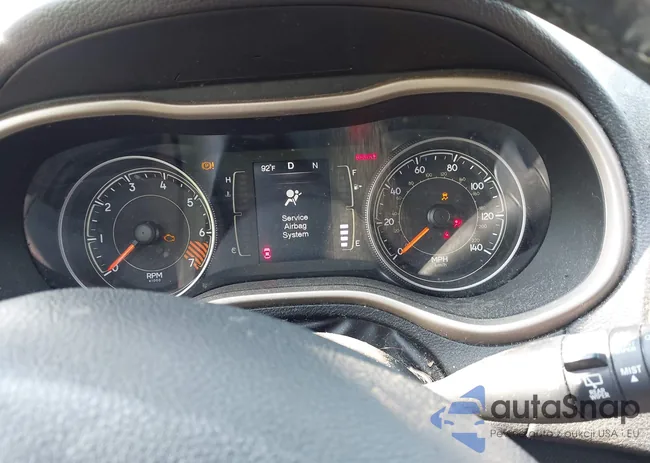 1C4PJLCB5FW602800: 42716595