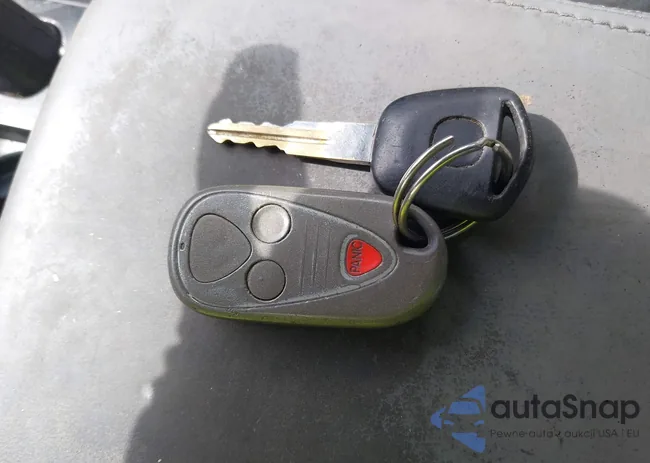 19UUA66286A052913: 42716602